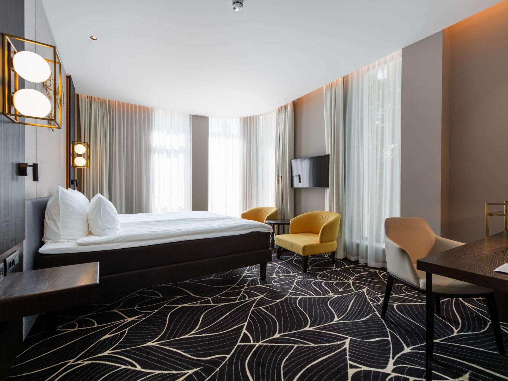 Movenpick Hotel Tallinn Exteriör bild
